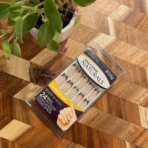 FREE w/purchase! Nailene Glue On Nails
